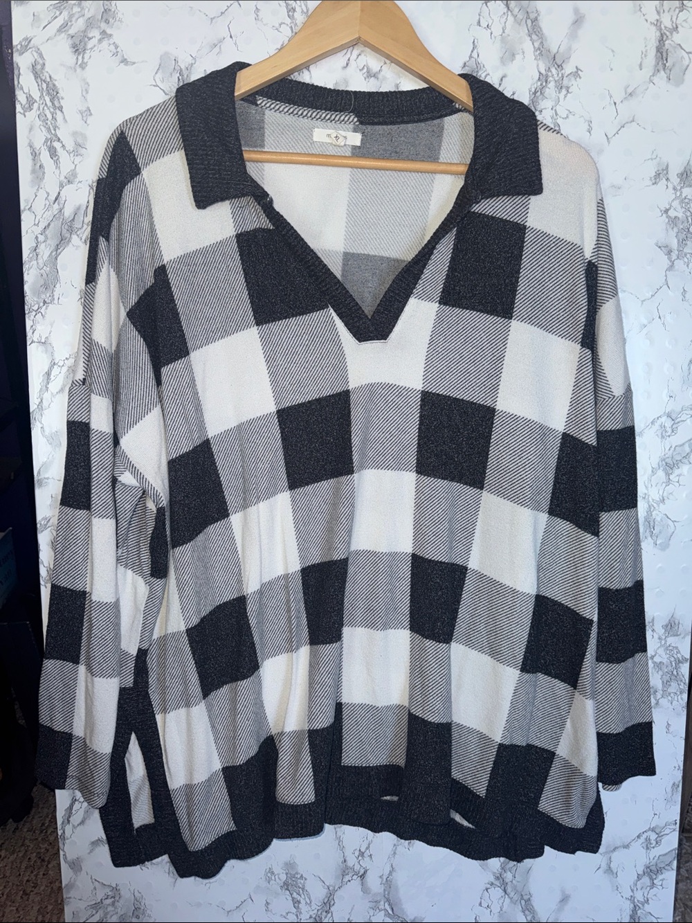 Maurices Collared Sweater Black and White Plaid Size XL